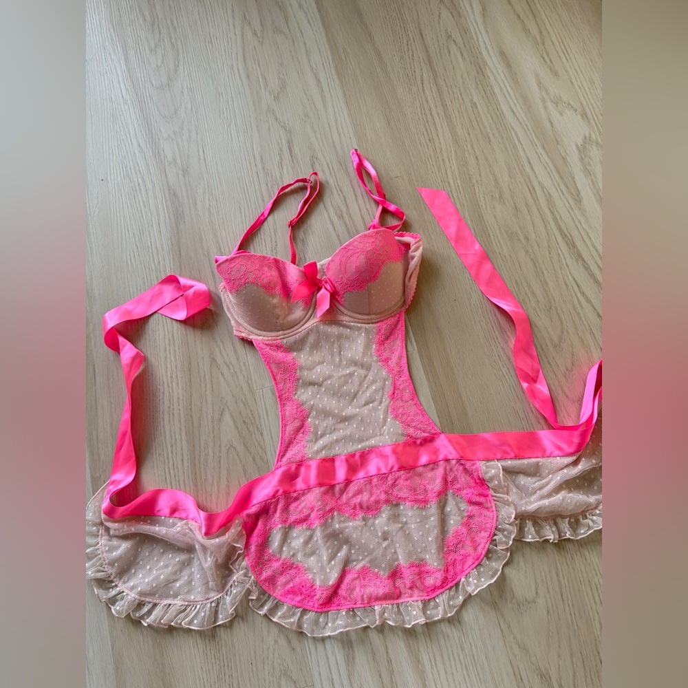 victoria secret sexy little things French maid apron lingerie bra 34b Swiss dot